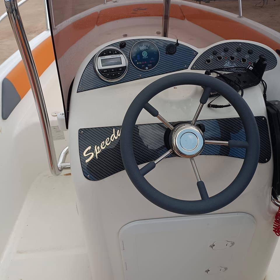 Noleggio barche per eventi a Porto Cesareo