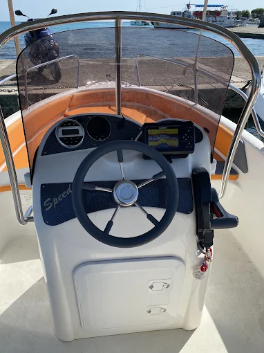 Noleggio Barche a Porto Cesareo